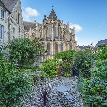 Appartement Raffine Vue Cathedrale, Jardin, Wifi Tours Exterior photo
